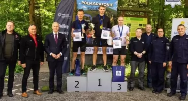 Rafał Jura zwycięzcą VII Wojewódzkiego Półmaratonu Górskiego w Dolinie Zimnika